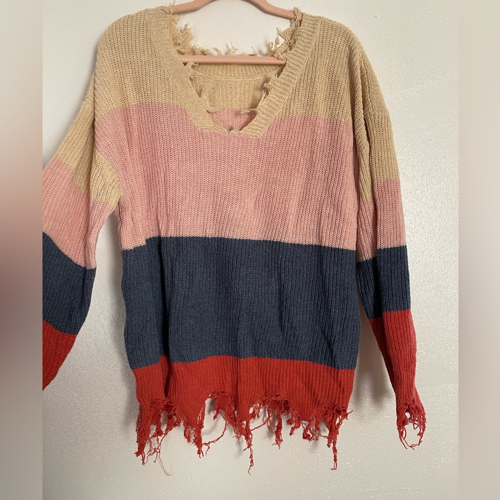 Distressed sweater - Picture 2 of 2